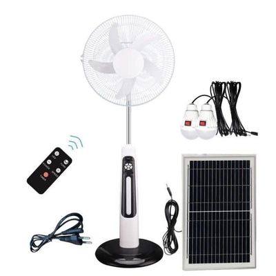 16 Zoll solarbetriebener wiederaufladbarer Ventilator 12V mit Luftkühlmotor Lithiumbatterie