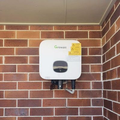 Growatt MOD 10000TL3-X Solarumrichter Drei-Phasen-Ausgang mit IP66 und MPPT-Effizienz