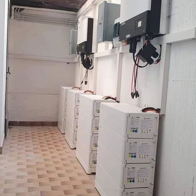 Stackbarer Modular 51.2v Lifepo4 Lithium-Ionen-Heim-Solarsystem 6000 Mal 208Ah Energiespeicherbatterie