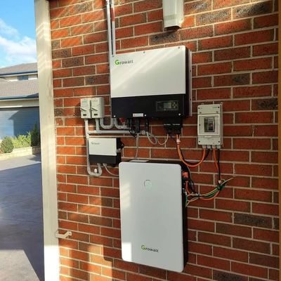 Zyklusdauer 6000 95% DoD GBLI6532 Growatt-Lithiumbatterie mit eingebautem BMS-Schutz